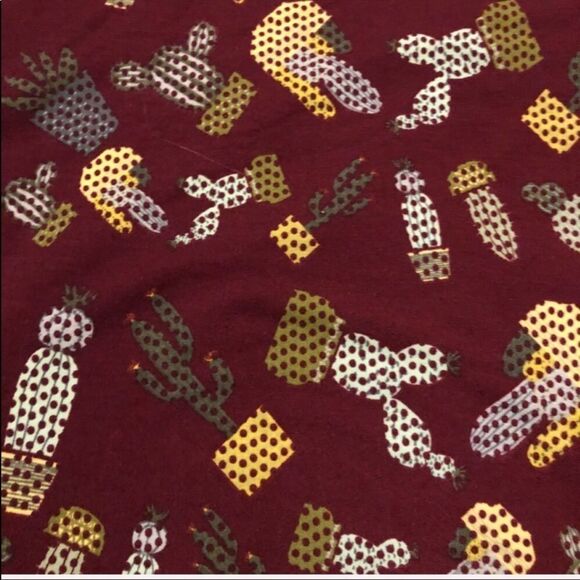 ⭐️ LuLaRoe Cactus Irma Shirt - Picture 5 of 8